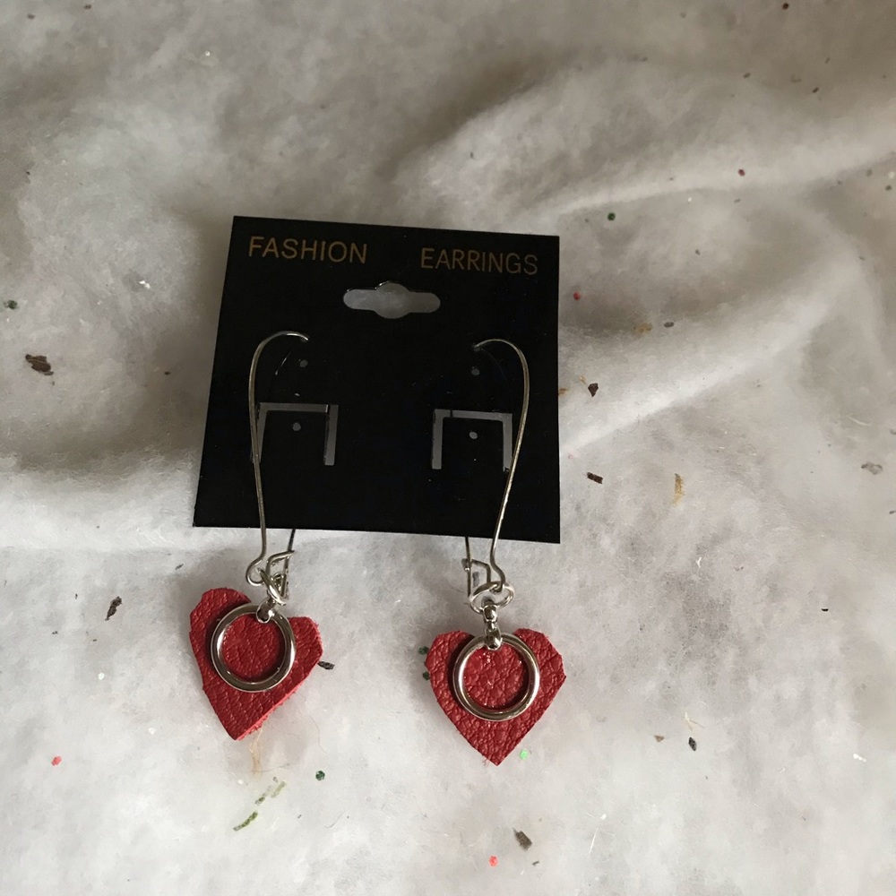 🎉Handmade RED LEATHER HEART EARRINGS